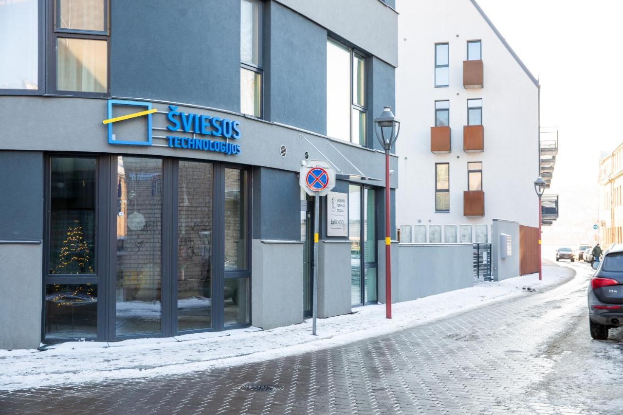 Luxurious Blue&Yellow Apartment In Kaunas Center المظهر الخارجي الصورة